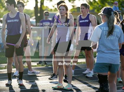 Thumbnail 1 in Battle of the Brazos (4X400M) photogallery.