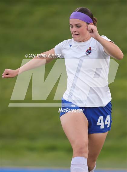 Thumbnail 2 in Richfield vs. Juan Diego Catholic (UHSAA 3A Second Round) photogallery.