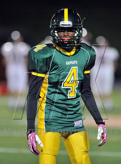 Thumbnail 1 in Ramapo @ White Plains (Section 1 Class AA Quarterfinal) photogallery.