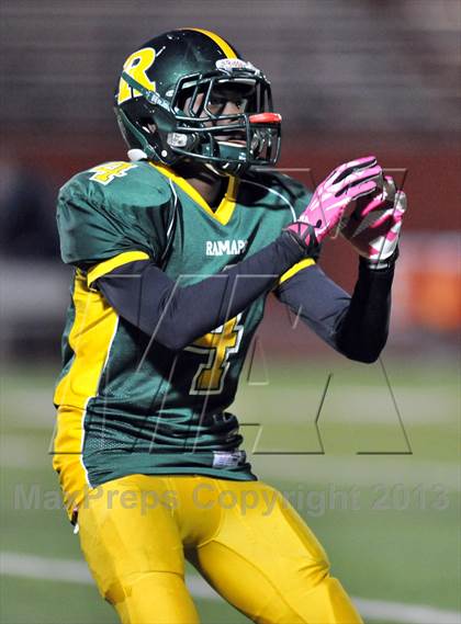 Thumbnail 3 in Ramapo @ White Plains (Section 1 Class AA Quarterfinal) photogallery.