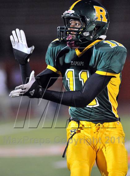 Thumbnail 1 in Ramapo @ White Plains (Section 1 Class AA Quarterfinal) photogallery.