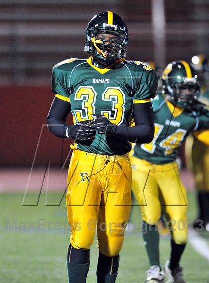 Thumbnail 3 in Ramapo @ White Plains (Section 1 Class AA Quarterfinal) photogallery.