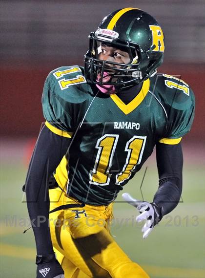 Thumbnail 3 in Ramapo @ White Plains (Section 1 Class AA Quarterfinal) photogallery.