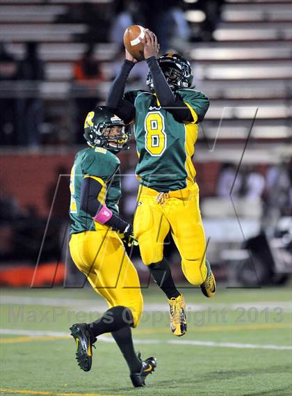 Thumbnail 1 in Ramapo @ White Plains (Section 1 Class AA Quarterfinal) photogallery.