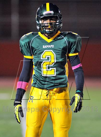 Thumbnail 1 in Ramapo @ White Plains (Section 1 Class AA Quarterfinal) photogallery.