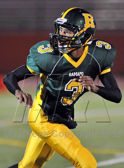 Thumbnail 3 in Ramapo @ White Plains (Section 1 Class AA Quarterfinal) photogallery.