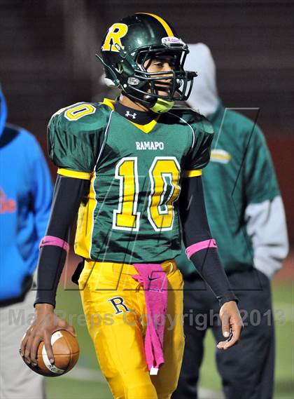 Thumbnail 3 in Ramapo @ White Plains (Section 1 Class AA Quarterfinal) photogallery.