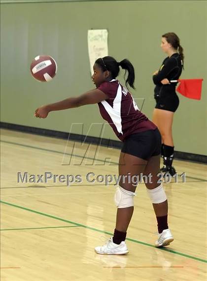Thumbnail 2 in Natomas vs. Kimball (Lady Rams Classic) photogallery.