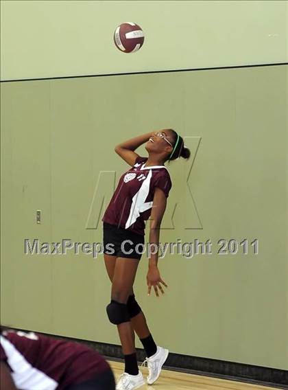 Thumbnail 3 in Natomas vs. Kimball (Lady Rams Classic) photogallery.