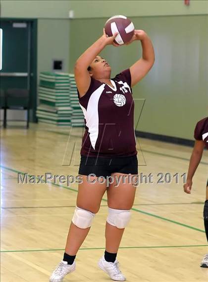 Thumbnail 2 in Natomas vs. Kimball (Lady Rams Classic) photogallery.