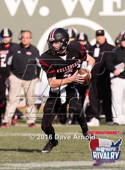 Thumbnail 2 in Wellesley vs. Needham (2015 MaxPreps Rivalry Series) photogallery.