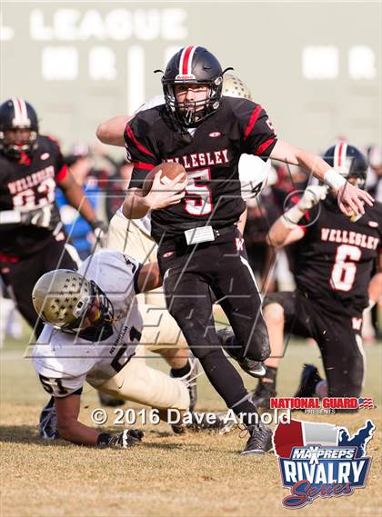 Thumbnail 1 in Wellesley vs. Needham (2015 MaxPreps Rivalry Series) photogallery.