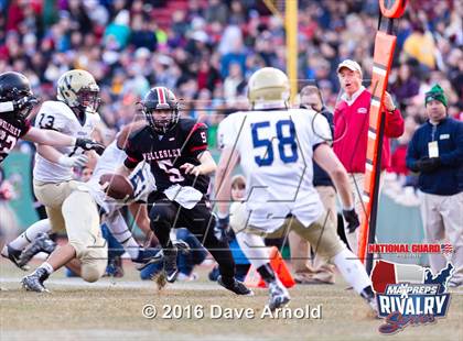 Thumbnail 3 in Wellesley vs. Needham (2015 MaxPreps Rivalry Series) photogallery.