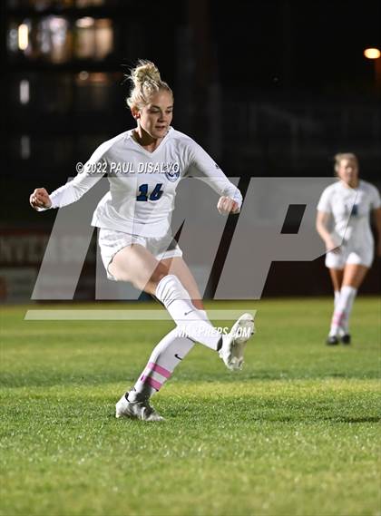 Thumbnail 1 in Valor Christian vs. Grandview (CHSAA 5A Semi-Final) photogallery.