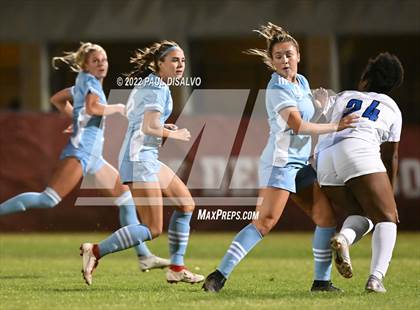 Thumbnail 2 in Valor Christian vs. Grandview (CHSAA 5A Semi-Final) photogallery.