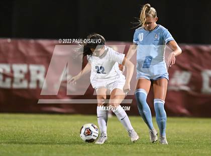 Thumbnail 1 in Valor Christian vs. Grandview (CHSAA 5A Semi-Final) photogallery.