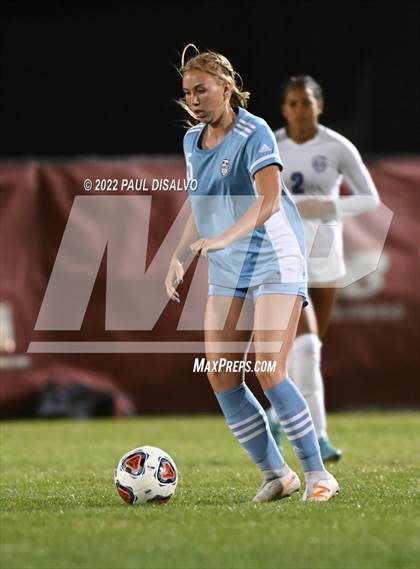 Thumbnail 2 in Valor Christian vs. Grandview (CHSAA 5A Semi-Final) photogallery.