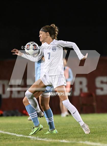 Thumbnail 2 in Valor Christian vs. Grandview (CHSAA 5A Semi-Final) photogallery.