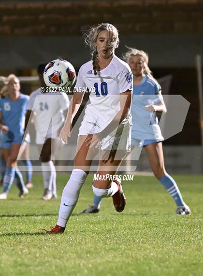 Thumbnail 3 in Valor Christian vs. Grandview (CHSAA 5A Semi-Final) photogallery.