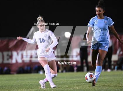 Thumbnail 3 in Valor Christian vs. Grandview (CHSAA 5A Semi-Final) photogallery.
