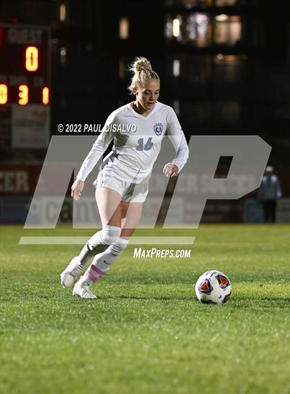 Thumbnail 2 in Valor Christian vs. Grandview (CHSAA 5A Semi-Final) photogallery.