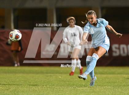 Thumbnail 3 in Valor Christian vs. Grandview (CHSAA 5A Semi-Final) photogallery.