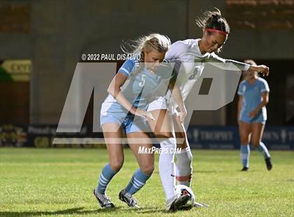 Thumbnail 2 in Valor Christian vs. Grandview (CHSAA 5A Semi-Final) photogallery.