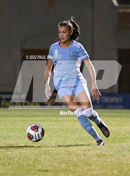 Thumbnail 2 in Valor Christian vs. Grandview (CHSAA 5A Semi-Final) photogallery.