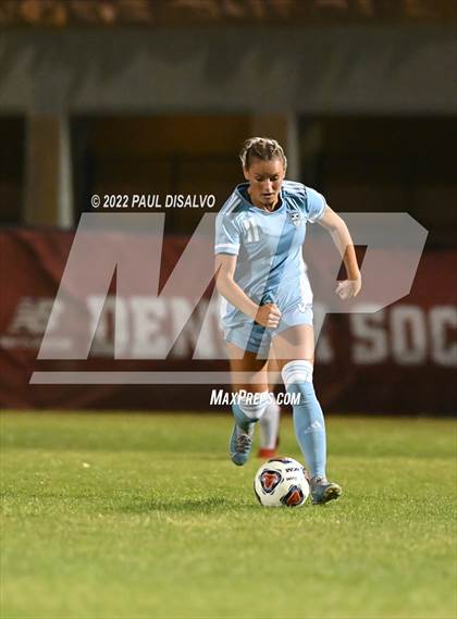 Thumbnail 2 in Valor Christian vs. Grandview (CHSAA 5A Semi-Final) photogallery.