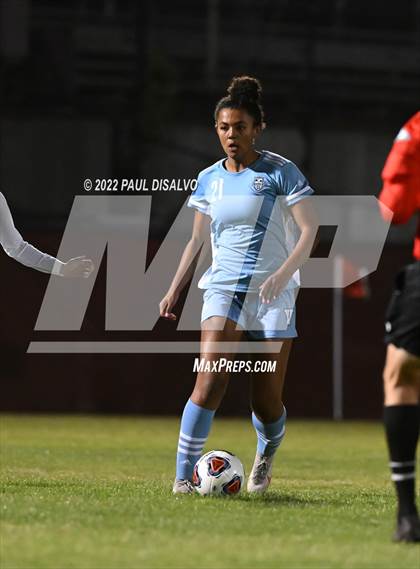 Thumbnail 2 in Valor Christian vs. Grandview (CHSAA 5A Semi-Final) photogallery.