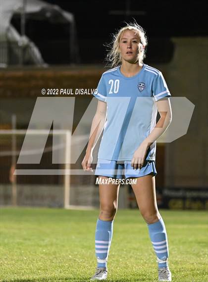 Thumbnail 3 in Valor Christian vs. Grandview (CHSAA 5A Semi-Final) photogallery.
