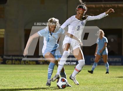 Thumbnail 2 in Valor Christian vs. Grandview (CHSAA 5A Semi-Final) photogallery.