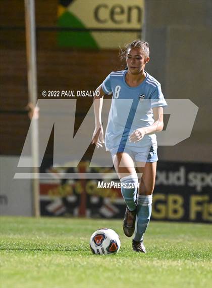 Thumbnail 3 in Valor Christian vs. Grandview (CHSAA 5A Semi-Final) photogallery.
