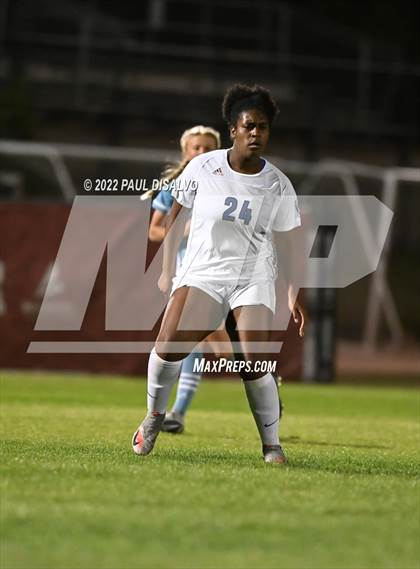 Thumbnail 2 in Valor Christian vs. Grandview (CHSAA 5A Semi-Final) photogallery.