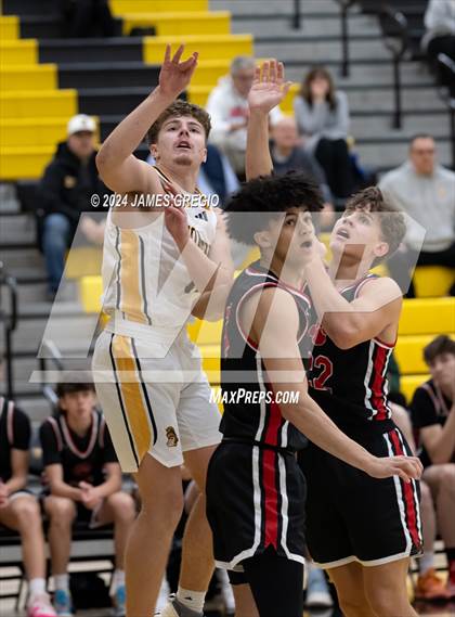 Thumbnail 2 in Moon Area @ Montour photogallery.