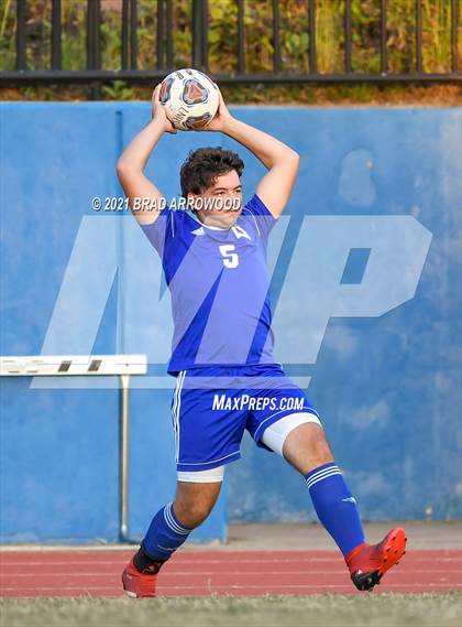 Thumbnail 3 in Cox Mill @ Lake Norman photogallery.