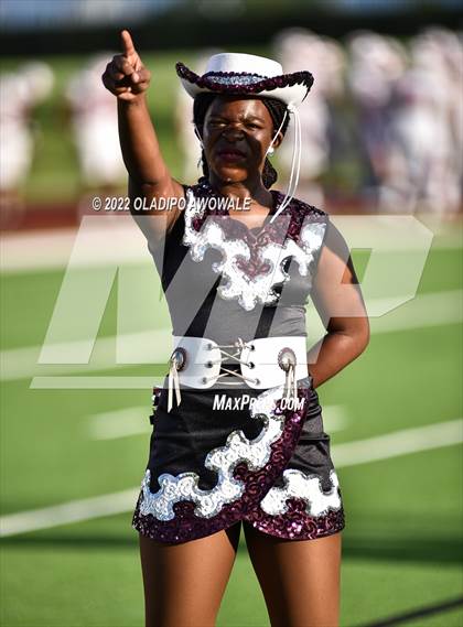 Thumbnail 3 in Wylie vs. Pearce photogallery.