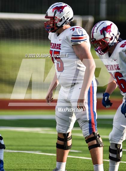Thumbnail 3 in Wylie vs. Pearce photogallery.