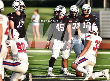 Thumbnail 3 in Wylie vs. Pearce photogallery.