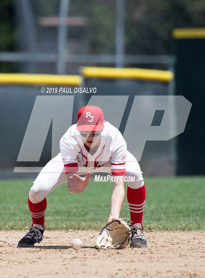 Thumbnail 2 in Cherry Creek vs. Regis Jesuit (CHSAA 5A State Final) photogallery.