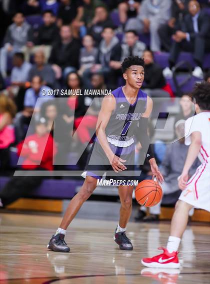 Thumbnail 2 in Foothills Christian vs Taft photogallery.