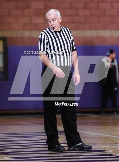 Thumbnail 1 in Foothills Christian vs Taft photogallery.