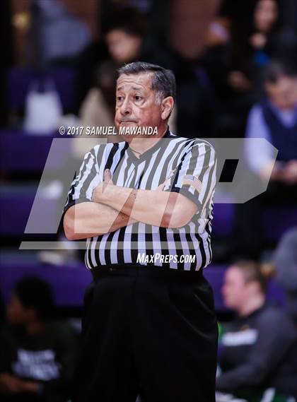 Thumbnail 3 in Foothills Christian vs Taft photogallery.