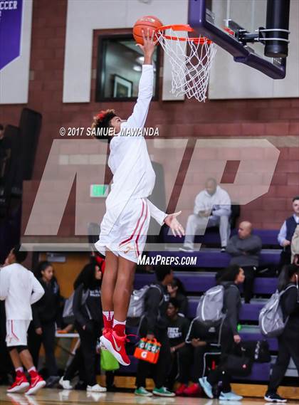 Thumbnail 2 in Foothills Christian vs Taft photogallery.