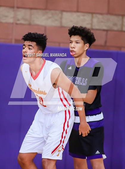 Thumbnail 3 in Foothills Christian vs Taft photogallery.