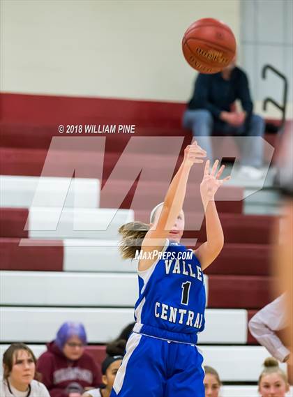 Thumbnail 2 in Valley Central @ Kingston (Section 9 Class AA Quarterfinal) photogallery.