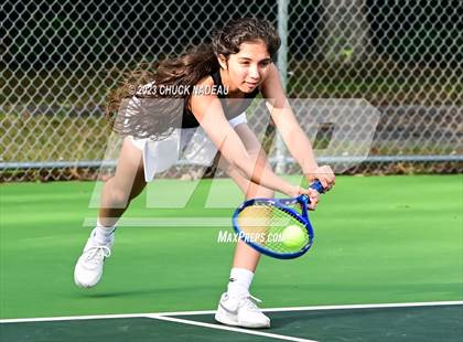 Thumbnail 2 in East Greenwich vs Moses Brown photogallery.