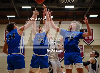 Thumbnail 1 in St. Mary vs. Indian Hills (Dennis Gregory Memorial Classic) photogallery.