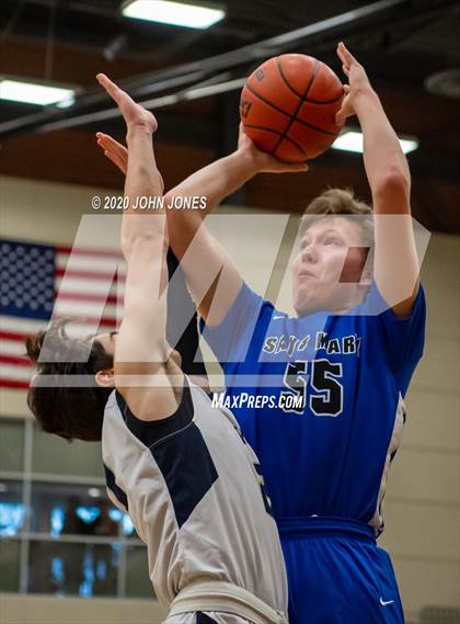 Thumbnail 1 in St. Mary vs. Indian Hills (Dennis Gregory Memorial Classic) photogallery.