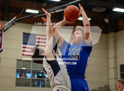 Thumbnail 3 in St. Mary vs. Indian Hills (Dennis Gregory Memorial Classic) photogallery.